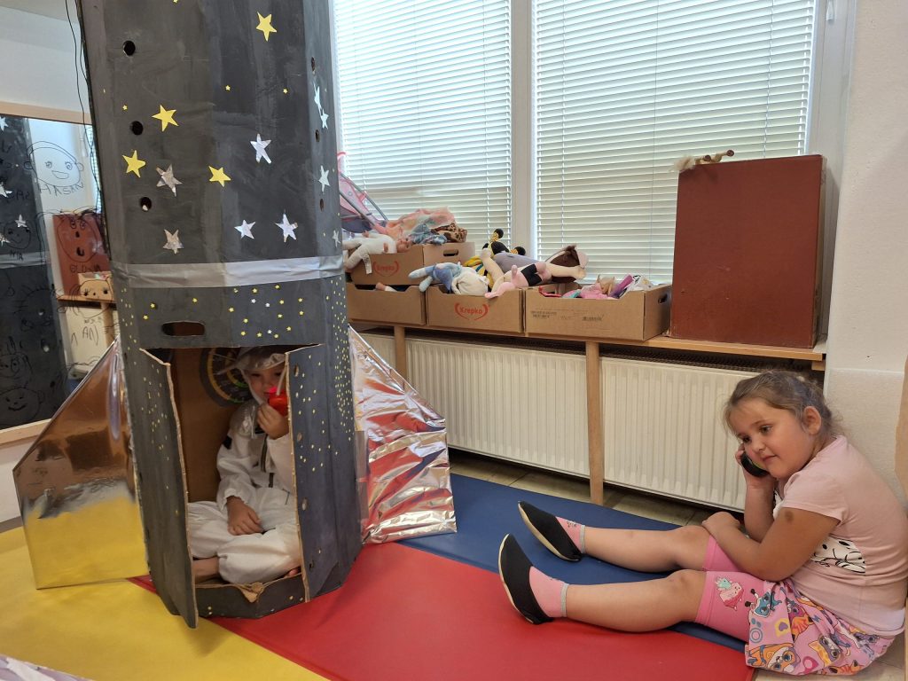 Zemlja kliče vesoljsko raketo