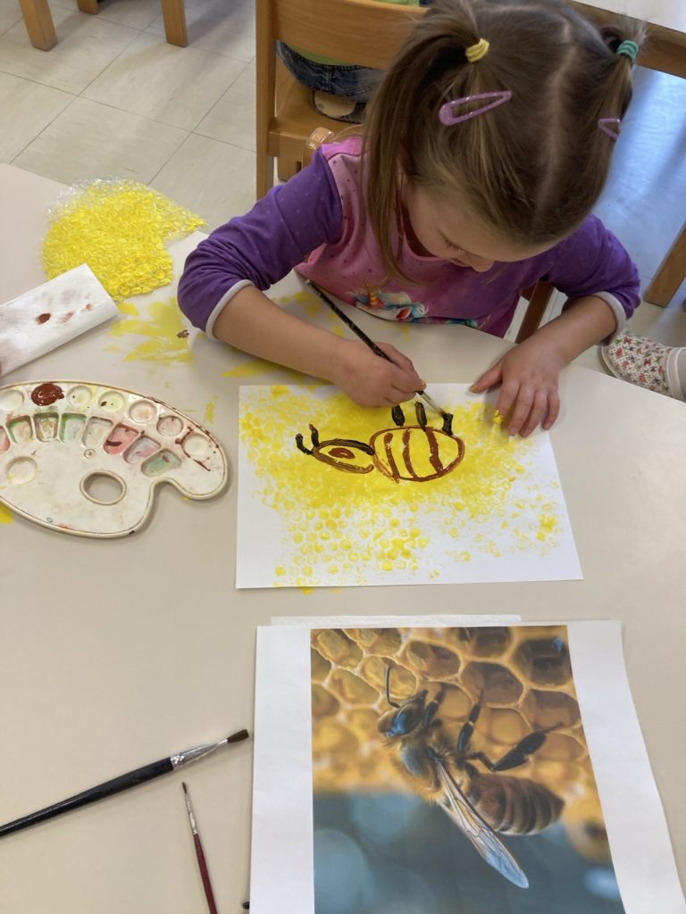 Rišemo čebele